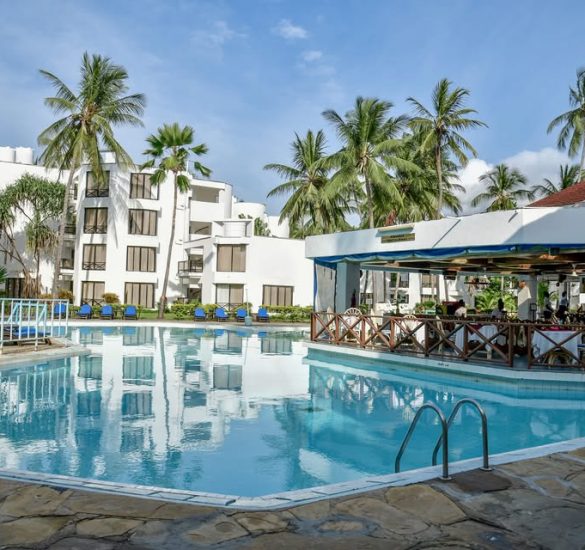 Accommodation: North Coast Beach Hotel